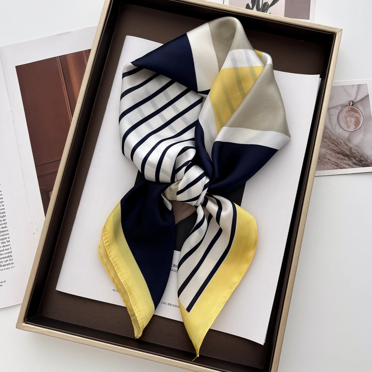 Women Fashion Necktie - Sciarpa quadrata in raso morbido da