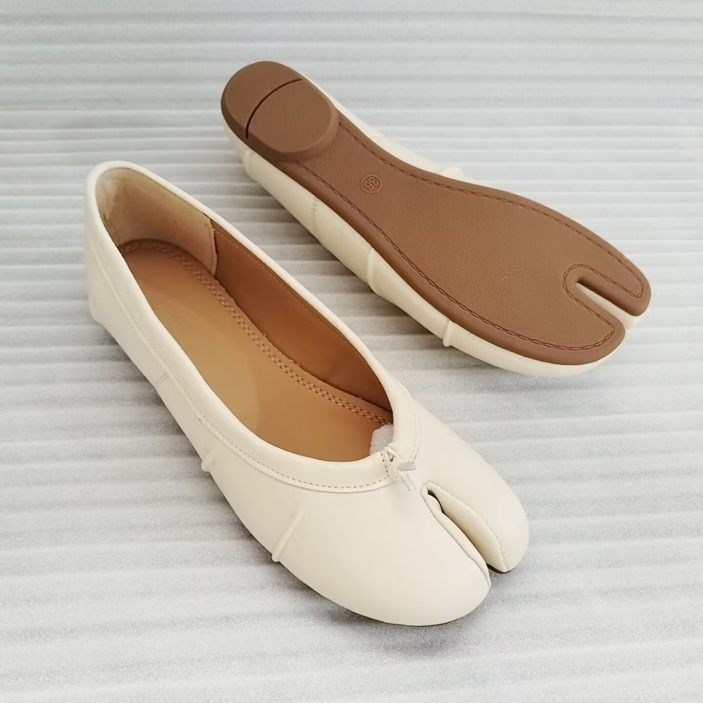 NUOVE Scarpe Basse con Punta D - Women'S Fashion Shoes recensione e prezzo