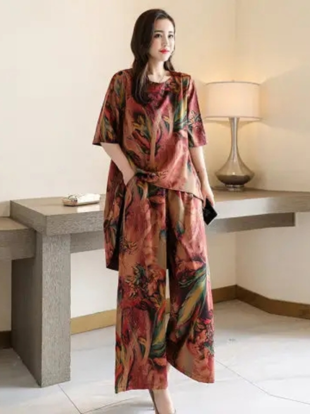 Completo da due pezzi per donn - Women Fashion Over The Years recensione e prezzo